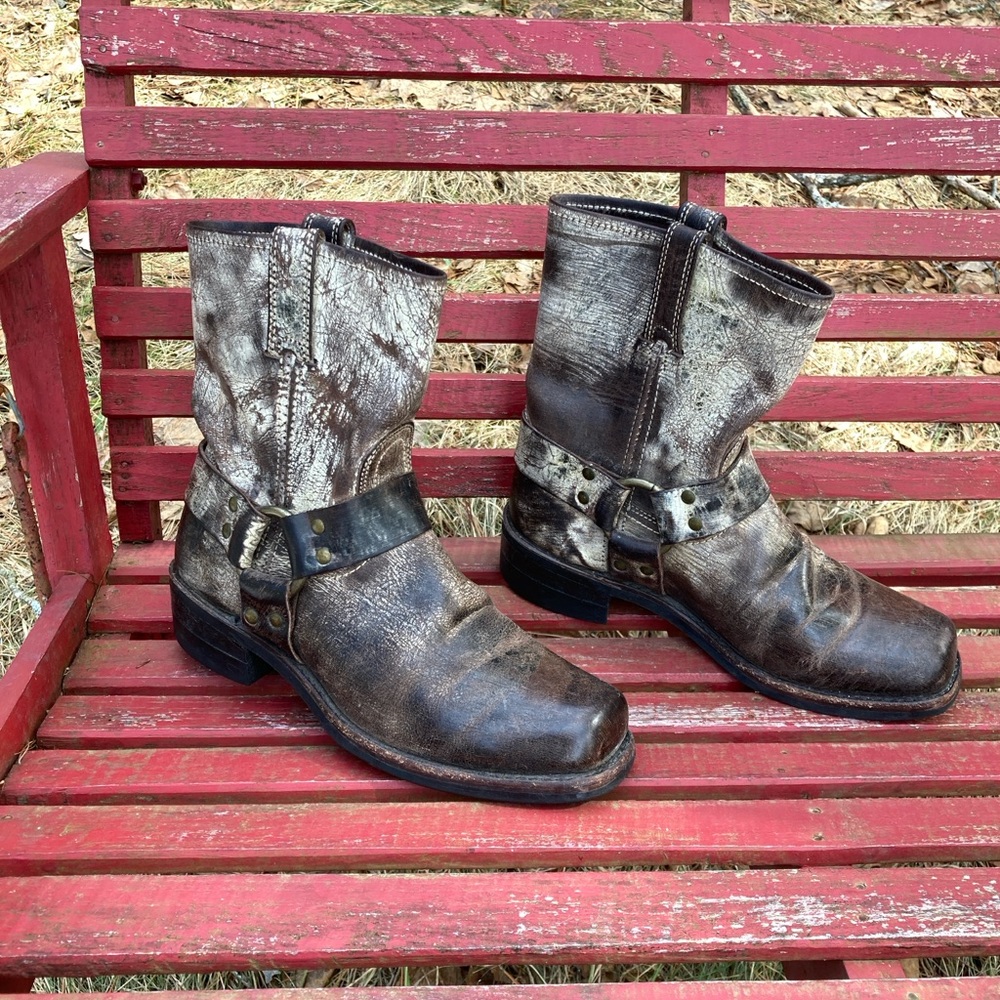 Rare FRYE Boots Vintage 8R HARNESS Leather Brown Silver Black Size 8 M